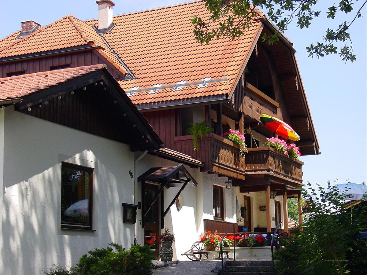 Hotel Zum Zauberkabinett Bad Heilbrunn Exterior photo